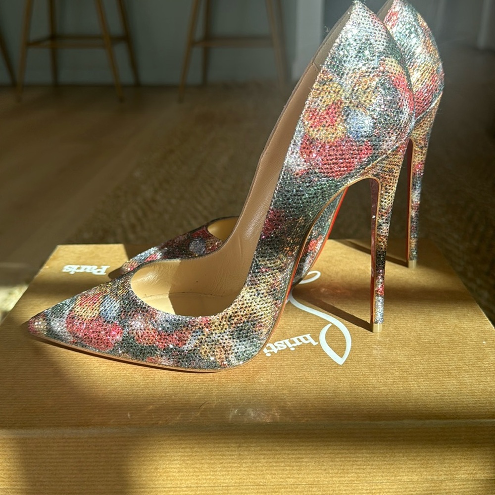 Brand new in the box Christian Louboutin Kate 120 Glitter Plume.